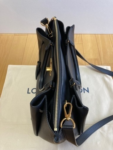LOUIS VUITTON ルイヴィトン　M54569 ロックミート 2Way ショルダーバッグ・ハンドバッグ　黒色レザー　ゴールド金