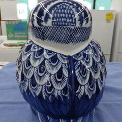 置物 フクロウ 陶器 幅18㎝×奥行17㎝×高さ22㎝ 染付 藍色 青 オブジェ 和雑貨 風水 西岡店の画像