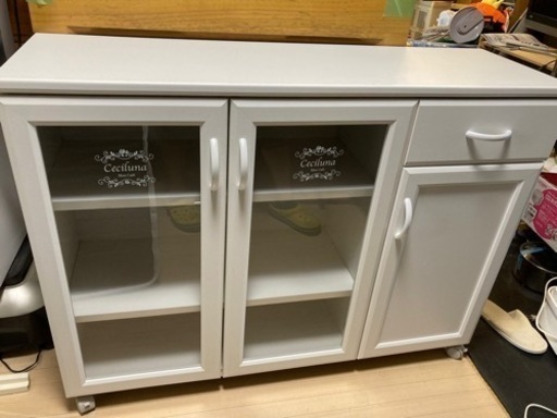 美品☆お洒落な食器棚☆