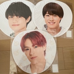 ジャニーズ なにわ男子 公式うちわ の画像