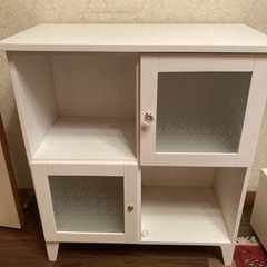 B company ガラス戸棚　白、シャビーシック風