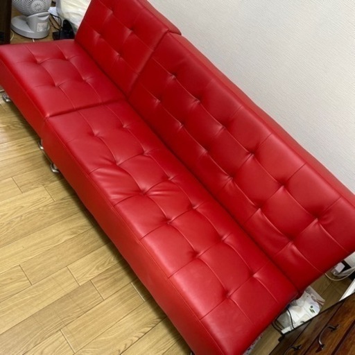 【決まりました】赤いソファベッド　セパレートして使えます。