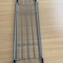 ダイソー　伸縮出来る棚