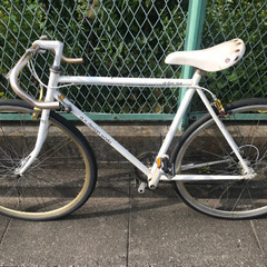白　自転車