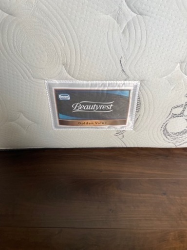 シモンズマットレス　ベッドフレームセット