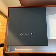 GUCCI バッグの箱