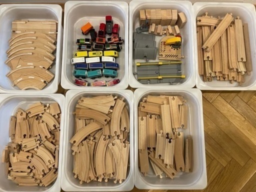BRIO IKEA 木の電車、線路