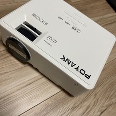poyank プロジェクターの画像