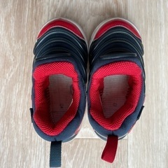 （13日まで）ナイキ　ダイナモ　13cm ネイビー&レッドの画像