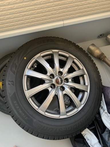 2021年製スタッドレスタイヤ4本 ブリザックVRX2  プリウスなど 195/65/15