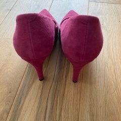 ほぼ新品★Diana パンプス 23.5cm ヒール ピンヒールの画像