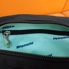 BIANCHI ビアンキ ウエストポーチの画像