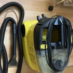 ケルヒャー カーペットリンスクリーナー Puzzi 8/1 C　中古　使用感ありますの画像