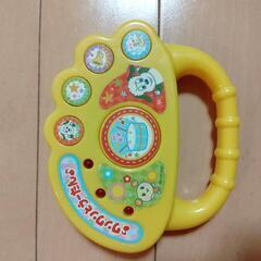 子供　おもちゃ　タンバリン