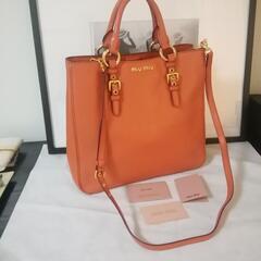 美品15万。miu miu マドラス 2way 本革 ショルダー付き トートバッグ
