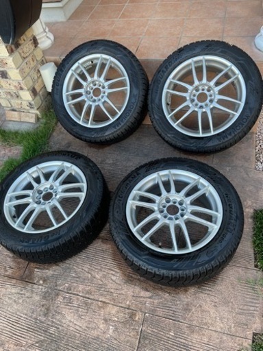 エスティマ、ノア、ヴォクシー使用　スタッドレス４本セット