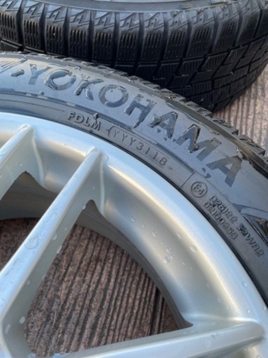 エスティマ、ノア、ヴォクシー使用　スタッドレス４本セット