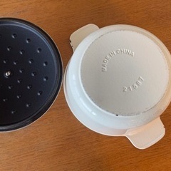 IKEAイケア蓋つき鍋キャセロール ホワイト の画像