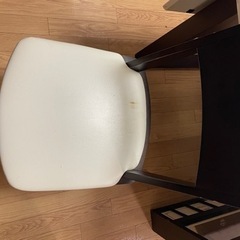 ダイニングテーブル＆椅子の画像