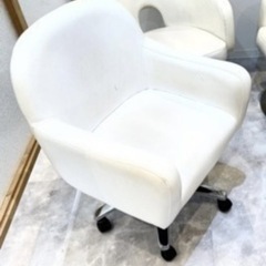 【無料】①美容室 ネイルサロン セット椅子 ラスト１点の画像