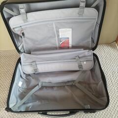 軽量スーツケース　50~60L【 取引終了】の画像