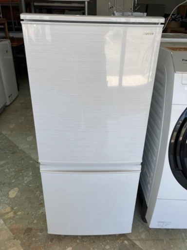 SHARP 137L 2ドア冷蔵庫 つけかえどっちもドア  リサイクルショップ宮崎屋住吉店 22.8.1 y