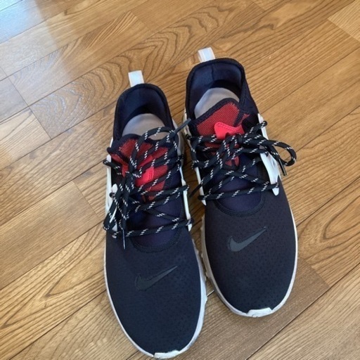 NIKE プレスト　27.5cm