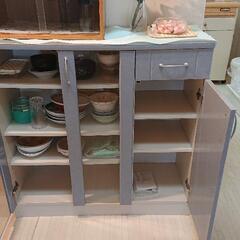 食器棚お譲りしますの画像