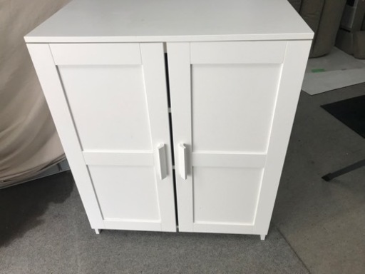 IKEA キャビネット　収納棚