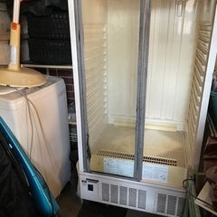業務用冷蔵庫の画像