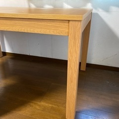 IKEA 伸縮ダイニングテーブルの画像