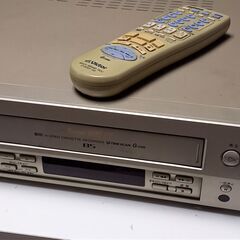 ビクター　ビデオデッキ　HR-VX100　　ジャンク・中古品
