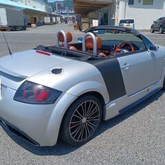 超希少　オープンカーのマニュアルにグローブレザー　この組み合わせはありませんよ。アウディーTTフルエアロ　アルミ　下取り交換可の画像