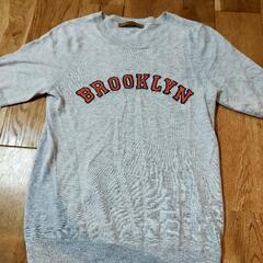 グレーカットソー　レディース服