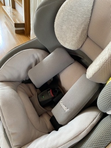 チャイルドシート　コンビ　Combi ISOFIX 