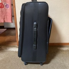 キャリーケース　スーツケースFILAの画像