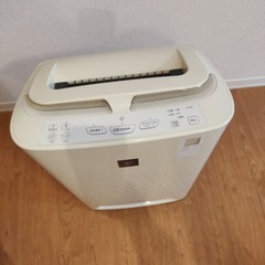 シャープ SHARP 空気清浄機 KC-Z65-Wの画像