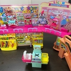 リカちゃん セルフレジでピッ！おおきなショッピングモールの画像