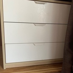 IKEA 衣装棚