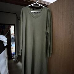 カーキ系ワンピース☆4Lサイズ☆64番