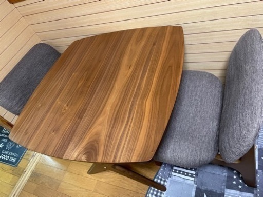 ダイニングテーブル＆椅子