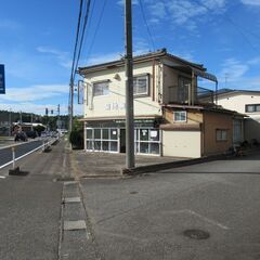 ※ご成約済です。　新発田市下内竹中古住宅　１４５万円　居宅の他、バイクのガレージ、小売店舗など活用は様々です。賃貸用物件への転用も可能です。 - 新発田市