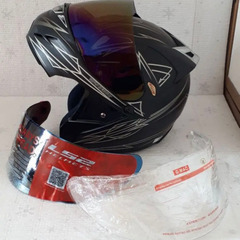 ヘルメットの画像