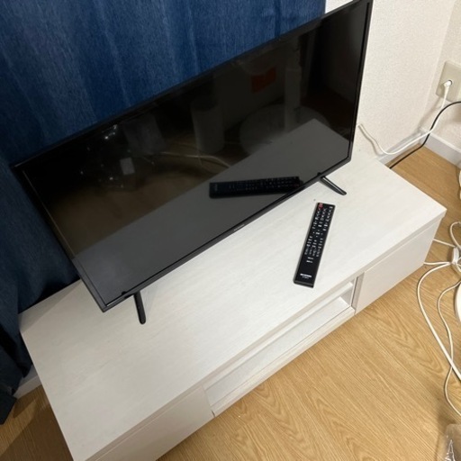 テレビとテレビ台　3000円