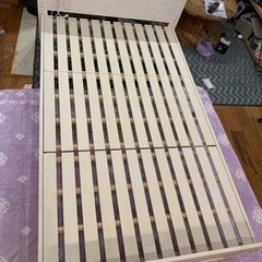 【決まりました】ベッドフレーム　白の木目調