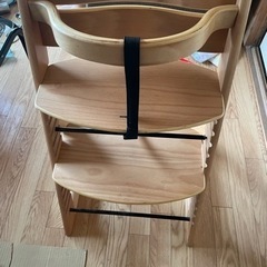 子供用食事椅子の画像