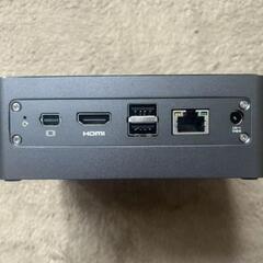 BMAX B5 ミニPC ベアボーンの画像