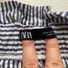 ZARA ショートパンツの画像