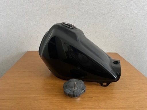 tw200 ガソリンタンク