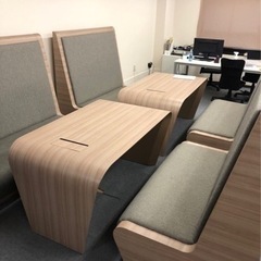 引き取り限定オフィス家具一式差し上げます。